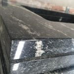 Melalui countertop granit Lactea -