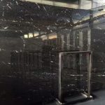 Melalui countertop granit Lactea -
